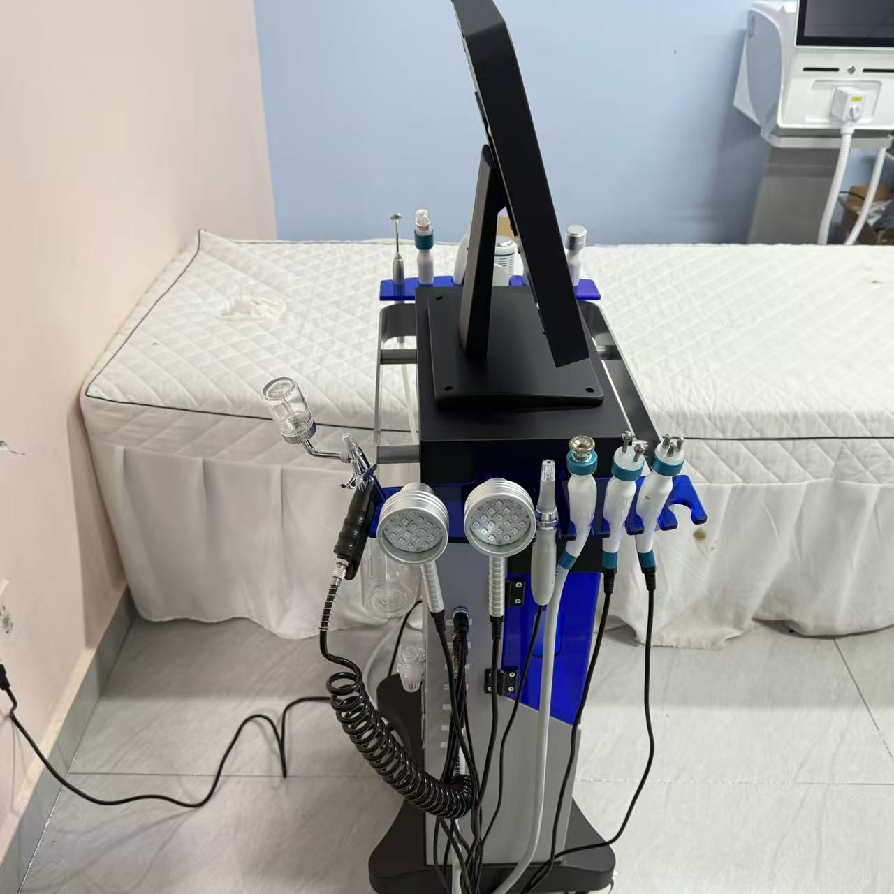 14-in-1 Hydra Aqua Multifuncti - đánh giá và giá Hydra Dermabrasion Aqua Peel Machine